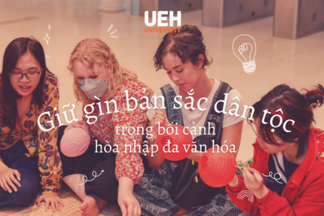 Tác giả đang đọc sách về ca dao tục ngữ tiếng Anh, thể hiện sự học hỏi tri thức văn hóa qua ngôn ngữ.