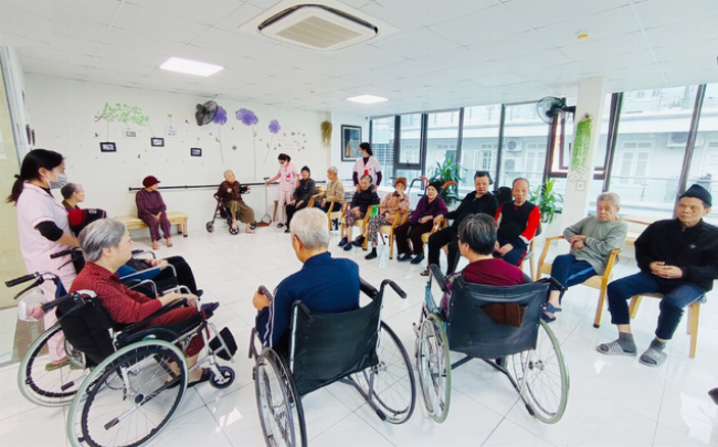 Ví dụ thực tế về chiến dịch tuyên truyền tiếng anh là gì về sức khỏe cộng đồng