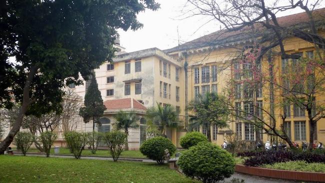 Một thư viện số các tài liệu đề thi tiếng Anh lớp 7 chất lượng cao, có sự sắp xếp khoa học và dễ tìm kiếm