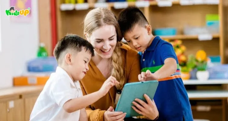 Phương pháp dạy trẻ học từ vựng tiếng Anh về con gà tại nhà hiệu quả