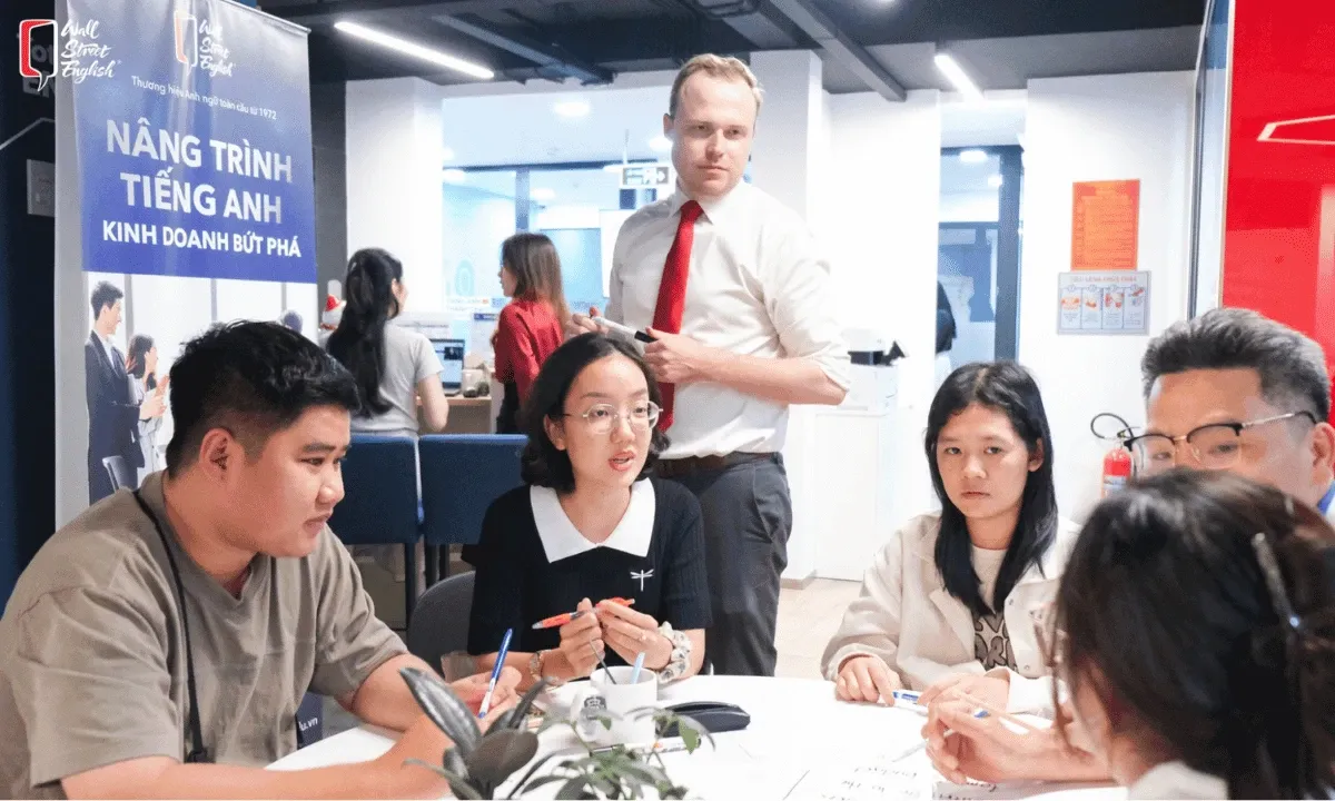 Mẫu câu giới thiệu tuổi và nơi chốn