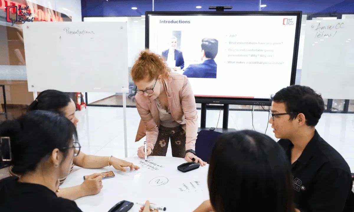 Mẫu giới thiệu bản thân cho người đi làm