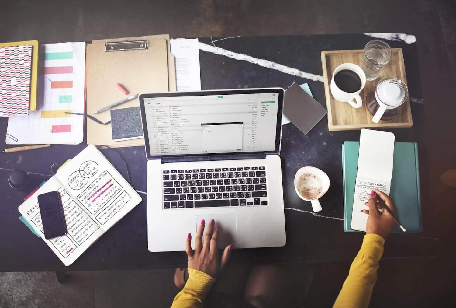 Ví dụ về một email từ chối tham gia cuộc họp lịch sự