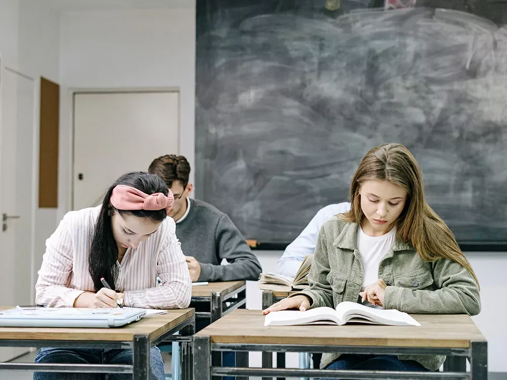 Mẹo ghi nhớ trật tự tính từ trong tiếng Anh: OSASCOMP