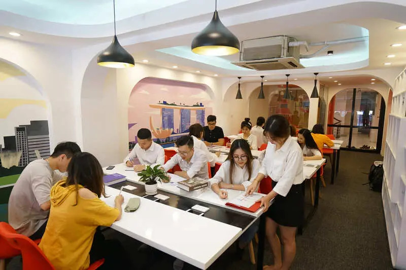 TOP 10 Trung tâm Tiếng Anh Uy tín tại TP.HCM: Lựa chọn Hoàn hảo cho Người Học 21 TOP 10 Trung tâm Tiếng Anh Uy tín tại TP.HCM: Lựa chọn Hoàn hảo cho Người Học